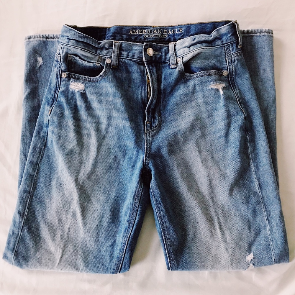 American Eagle Mom Jeans